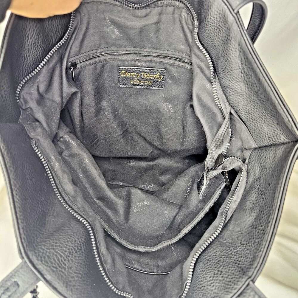 Darcy Marks Of London Large Shoulder Bag, Black, With Chain Closure Detail - Picture 5 of 8
